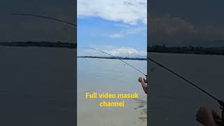 mancing pas dapat momenya