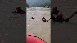 river rafting rishikesh #shortvideo #rishikesh #rafting 😀