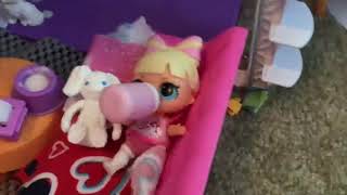 LOL Surprise Doll Honey’s Sick Vlog