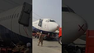 Karachi Air port to Hyderabad Boeing Aeroplane (737) journey #Karachidriver #Beepdottv