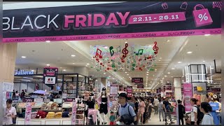 Không khí mua sắm ngày giảm giá Black Friday 2023