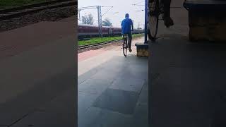 15629 Nagaon Express High Speed train #crossing #shots #video