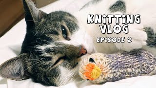 Knitting vlog | episode 2: cat toys and more!