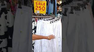 Skirts 👗👗#trending #viralvideo #sarojininagarmarket #market #shopping #skirt #minivlog