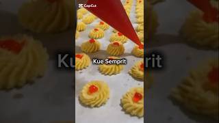 Kue Semprit #cake #kue #kuelebaran #food #fyp