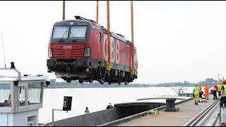 Verladung Loks am Niedersachsenkai im NPorts-Hafen Brake