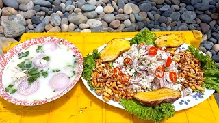 COCINA Ceviche y Chilcano caldo de Lenguado muy fresco a leña en Orilla del Mar