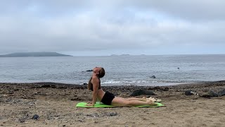 Yoga on the coast of the Sea of ​​Japan. ALFAKSU. ASMR. Sound of the waves