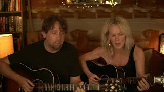 Hayes Carll & Allison Moorer - All I Have To Do Is Dream (The Everly Brothers Cover)