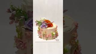 Pretty floral cake 💐 #shorts #short #shortvideo #shortsviral #shortsfeed #shortsvideo #cake #viral