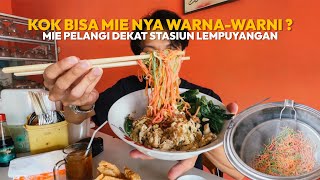 NYOBAIN MIE AYAM WARNA-WARNI PELANGI DI DEKET STASIUN LEMPUYANGAN !