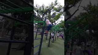 100 KG MAN DOING MUCLE UPS!!!☝️💪🏻🥷✅🤯 #youtubeshorts #calisthenics #streetworkout #power #pullups