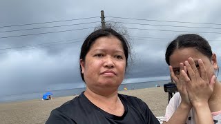 At the beach +nilipad nang hangin ang tent namin