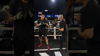 David Benavidez entrena con Roy Jones Jr 💀