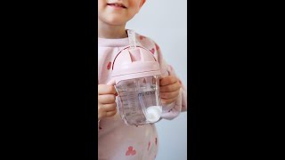 Smart Sipping with Mininor: The Perfect Bottle for Little Ones!