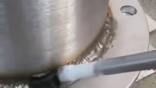 The TIG Brush, cleaning and passivating welds