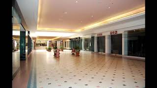 Siren head announces his presence in an empty mall