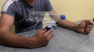 A great discovery using a plastic container and a water sprayer