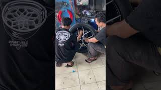 Proses pemasangan Velg r20 size ban 255 50 r20 buat CRV turbo bos kuh