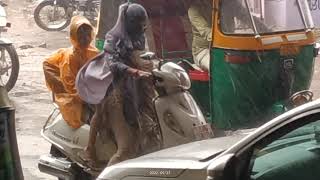 SUDDEN HEAVY RAIN DISRUPTS AHMEDABAD