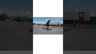 Noseslide On Ledge #shorts #skateboarding #skateboard #oldschool #noseslide