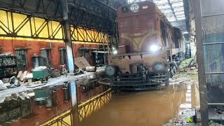 Train Bogie Shunting at Liluah Wrokshop in Water up😊😊