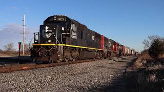 IC 1021 leads CN A408 at Loda, IL.