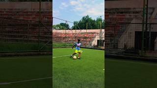 How to Hit Long ball in soccer/Football #football #long #skills #viral #trending #shorts #etir