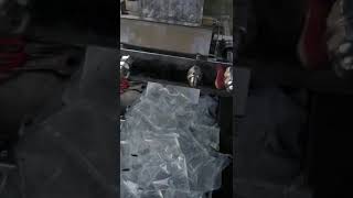 Liquid packing machine