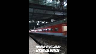 Bandra Terminus Ahmedabad Lokshakti Express