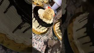 Amazing chocolate cake design #shorts #chocolatecake #cake #ytshorts #decoration #making