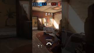 #viral #rainbowsixsiege #fypシ #r6siege #gaming #fun #funnyvideos #reelsinstagram #shortsfeed #clutch