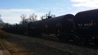 CSX Oil train on the River Sub passing Ridgefield Pk heading towards NY