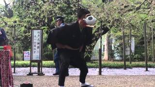 Street performance in Tokyo 4