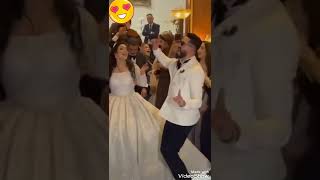 شوفوا العريس والعروسة مولعين الفرح......💥💥💃