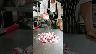 beetroot chicken momos!!#chicken momos#shorts video#recipe#trending