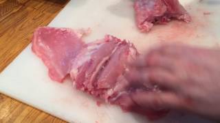 Désosser un lapin - deboning a rabbit (french)