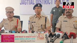 JAGTIAL SP ASHOK KUMAR KI PRESS MEET GANJA SUPPLY KARNE WALE 3 AFRAD GIRAFTAR KIYA DARAMPURI POLICE