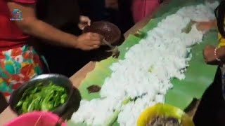 Sudah Jarang Acara Kumpul Malam Sanak Keluarga Seperti Ini Makan Beralaskan Daun  pisang