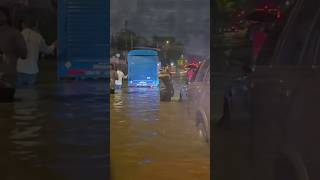 Heavy Rains in Mumbai #shorts #trending #mumbai #rain #heavyrain #csmt #localtrain #travel #live