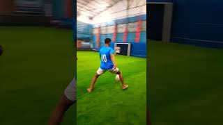 What an incredible short #dilwarmamun #indoorfootball #football #shortvideo #trending #football