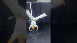 Solo de capoeira Contra mestre Formiga Capoeira Raça Maringá