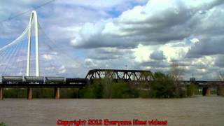 DGNO (CFNR 105) crosses the Trinity river at Dallas, Tx. 03/21/2012 ©