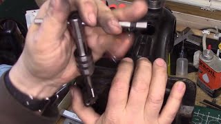 Singer Model 66: Reinstalling and Adjusting the Bottom End