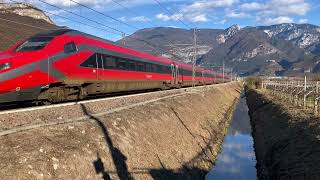 TANTI TRANSITI NEI PRESSI DI VOLANO IN 4K. #brennerbahn #ferroviadelbrennero