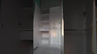 lemari pakaian 2 pintu