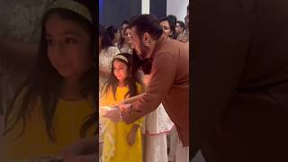 Salman Khan Arti video at Arpita khan house viral #salmankhan #ganeshchaturthi #shortsfeed #shorts