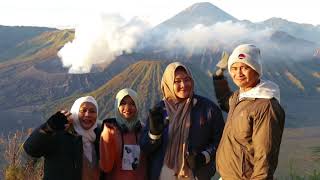 ""Bromo Adventure: Rasakan Sensasi Seru dengan Paket Wisata menyenangkan! bersama kalina jaya