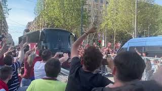 L’arrivo del pullman del Toro prima del derby allo stadio Olimpico Grande Torino