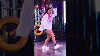 Latoo choreography #shorts #latoo #shreyaghoshal #youtubeshorts #urvibhargavachoreography #ghajini